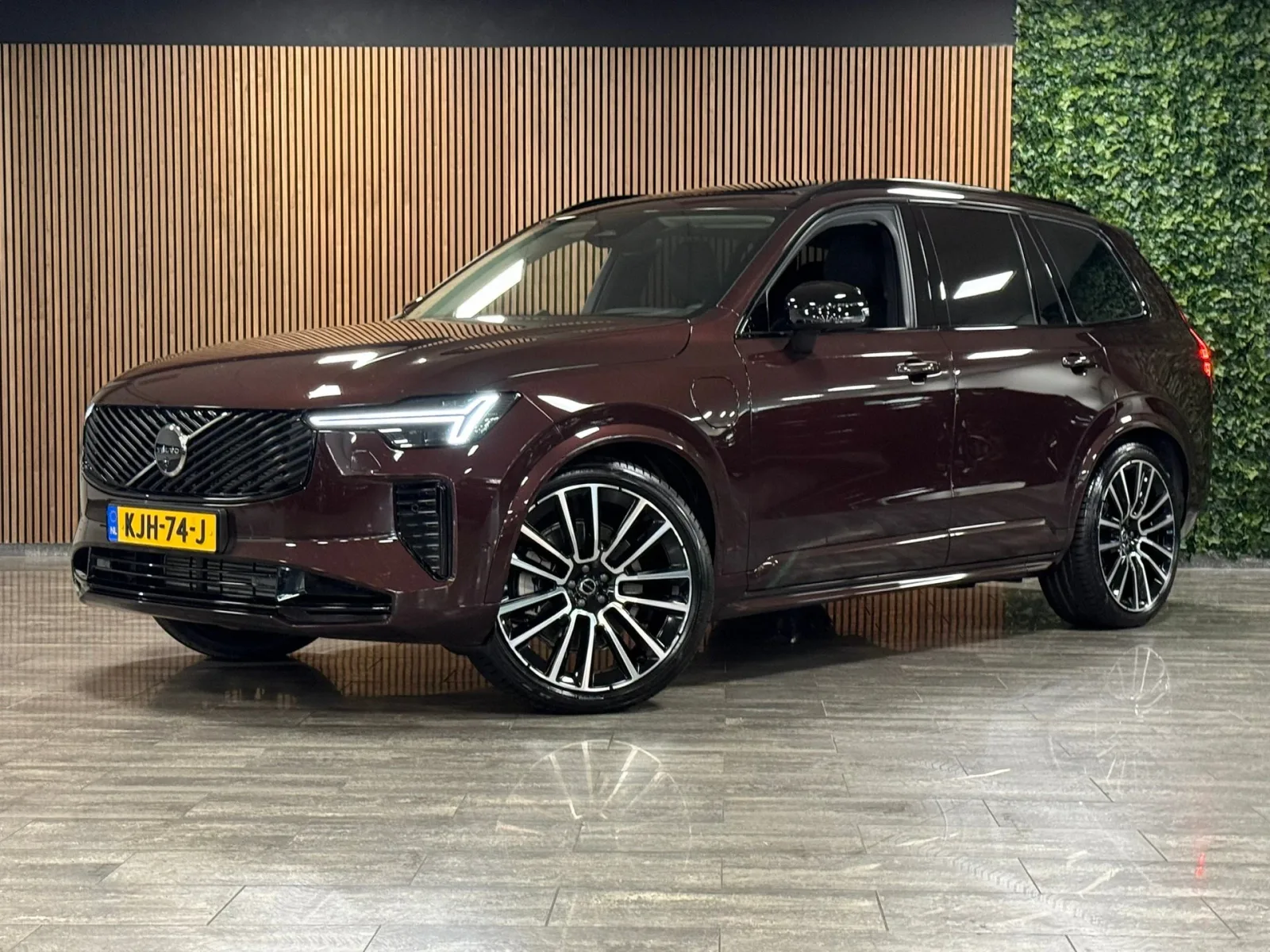 Volvo XC90 (2026) — foto 1