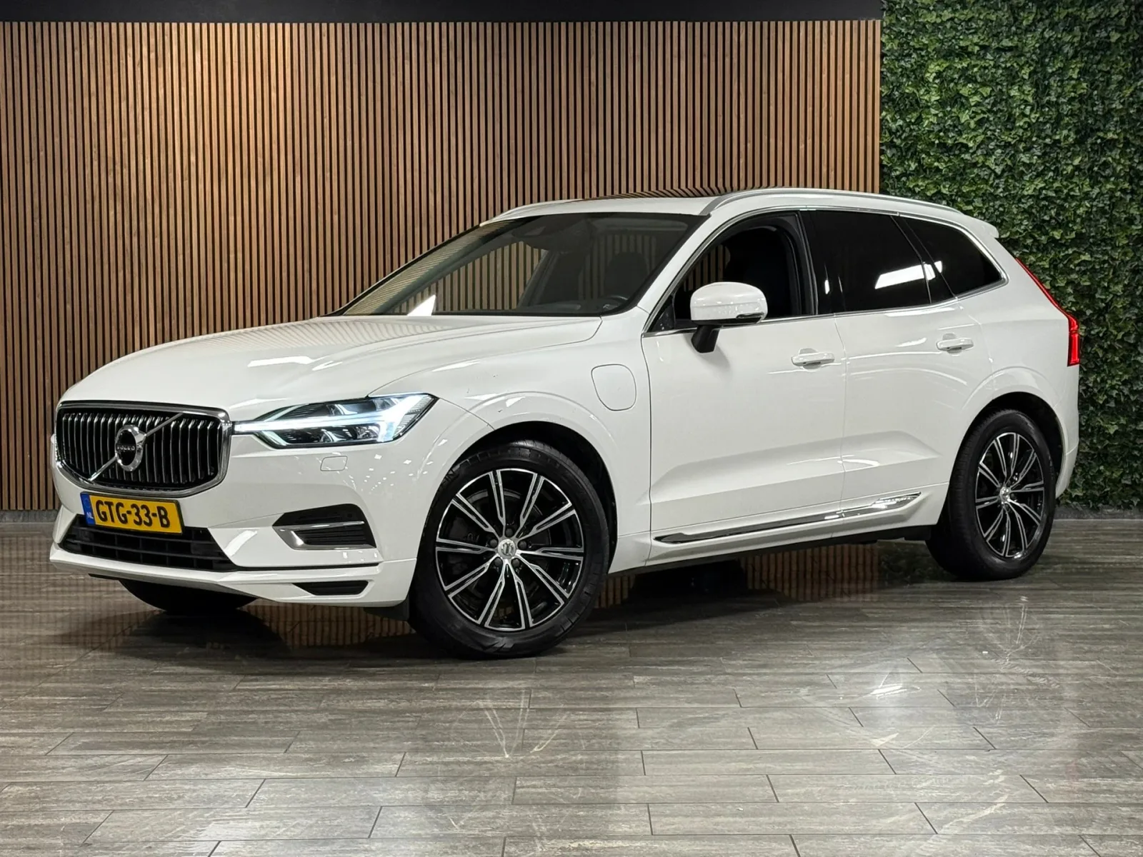 Volvo XC60 (2019) — foto 1