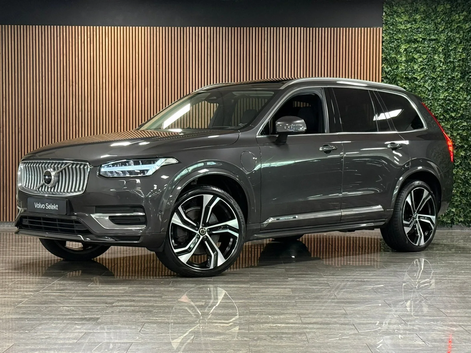Volvo XC90 (2023) — foto 1