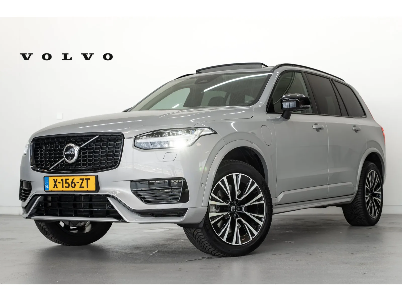 Volvo XC90 (2024) — foto 1