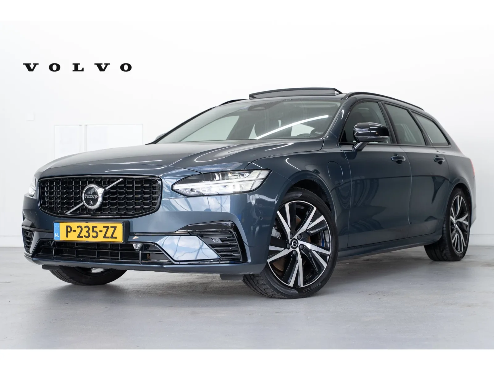 Volvo V90 (2022) — foto 1