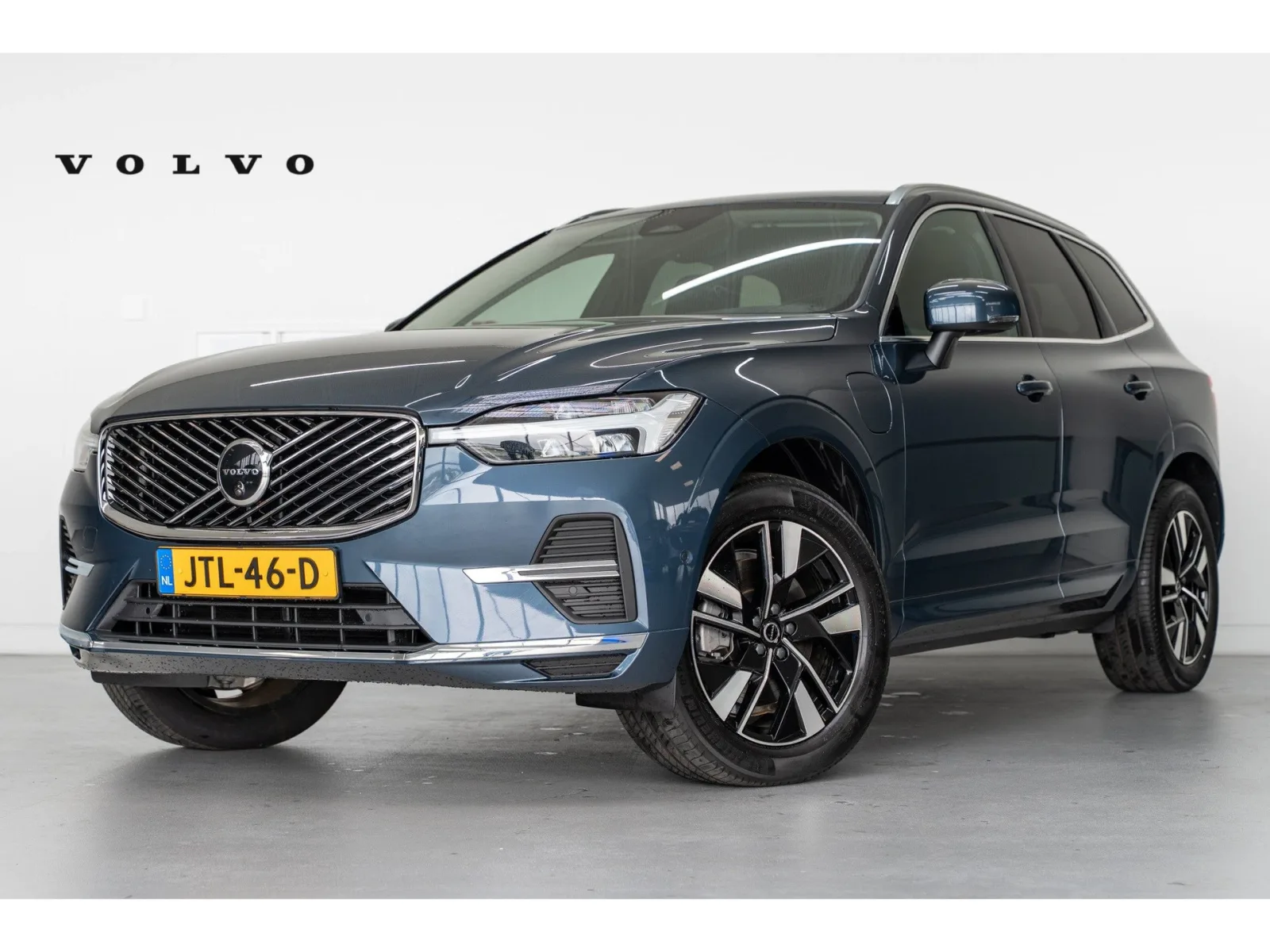 Volvo XC60 (2026) — foto 1