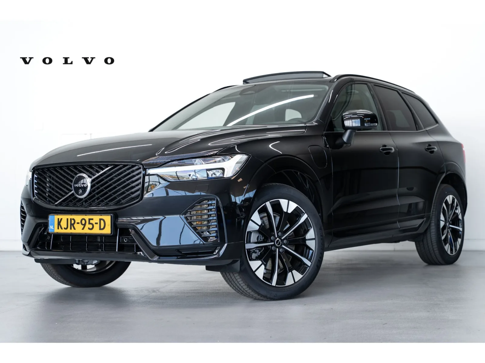 Volvo XC60 (2026) — foto 1
