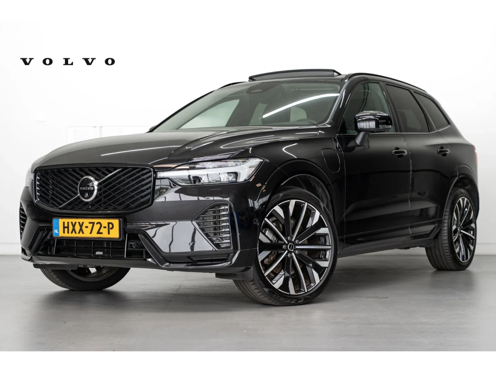 Volvo XC60 (2025) — foto 1