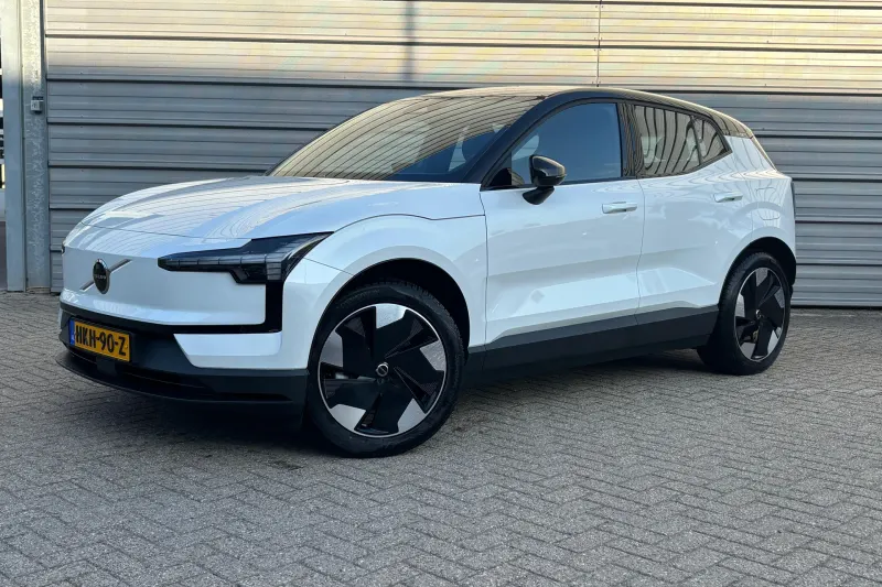 Volvo EX30 (2025)