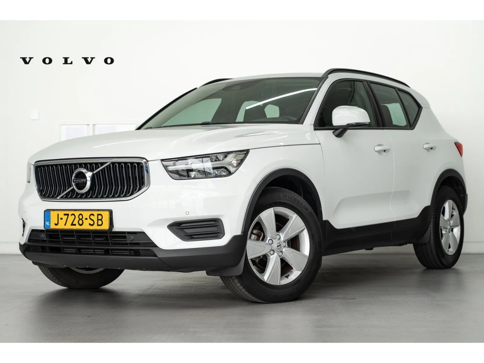 Volvo XC40 (2020) — foto 1