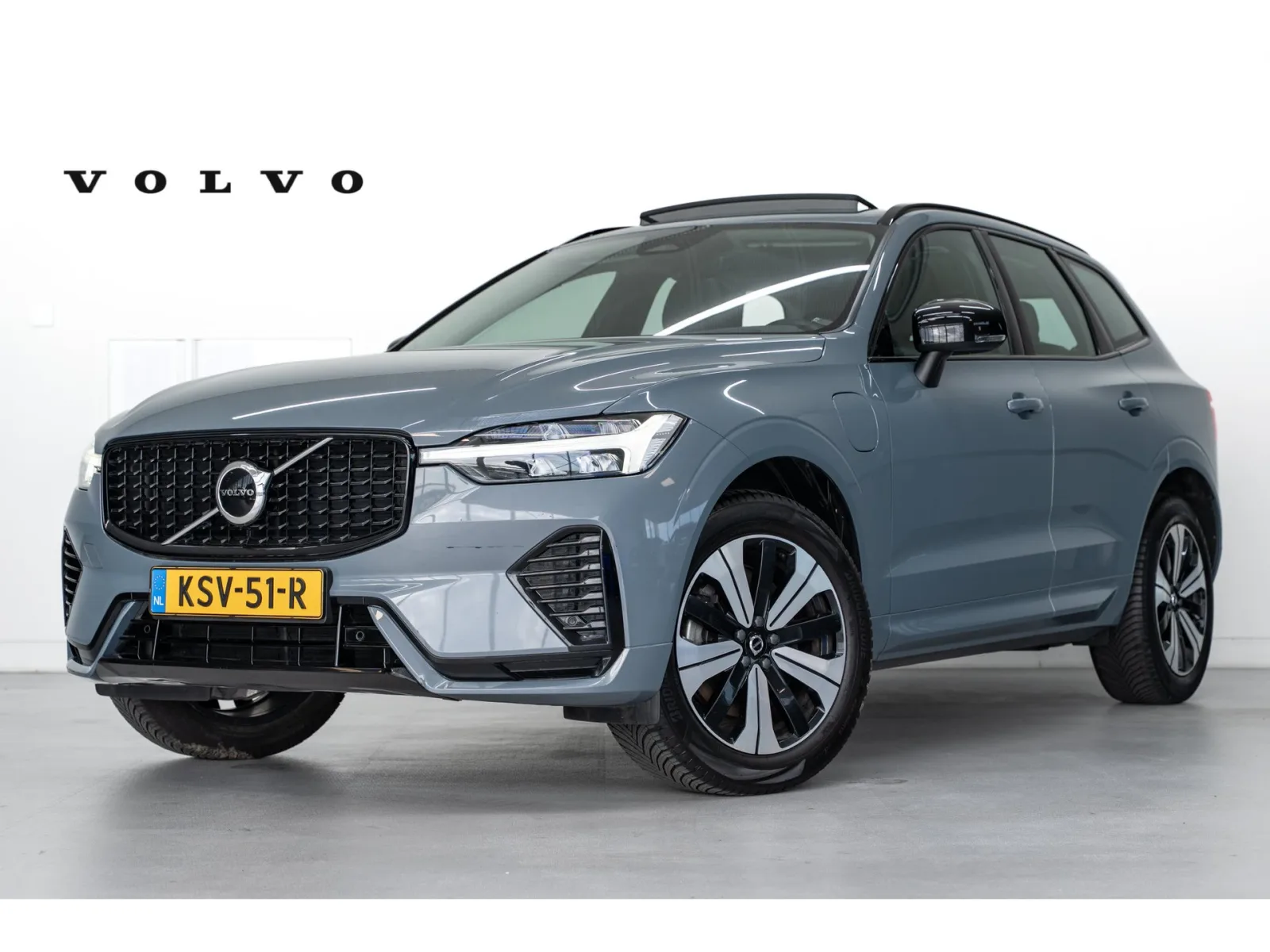 Volvo XC60 (2023) — foto 1
