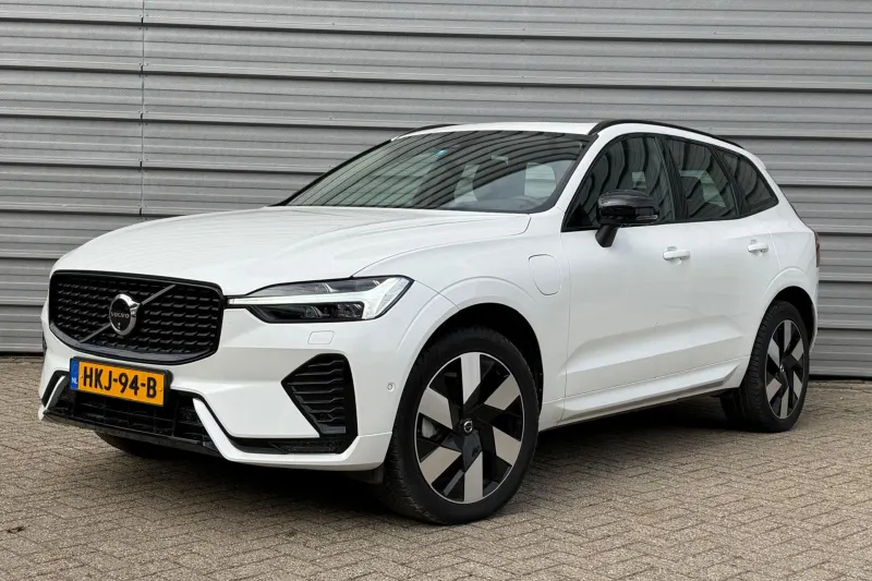 Volvo XC60 (2025)