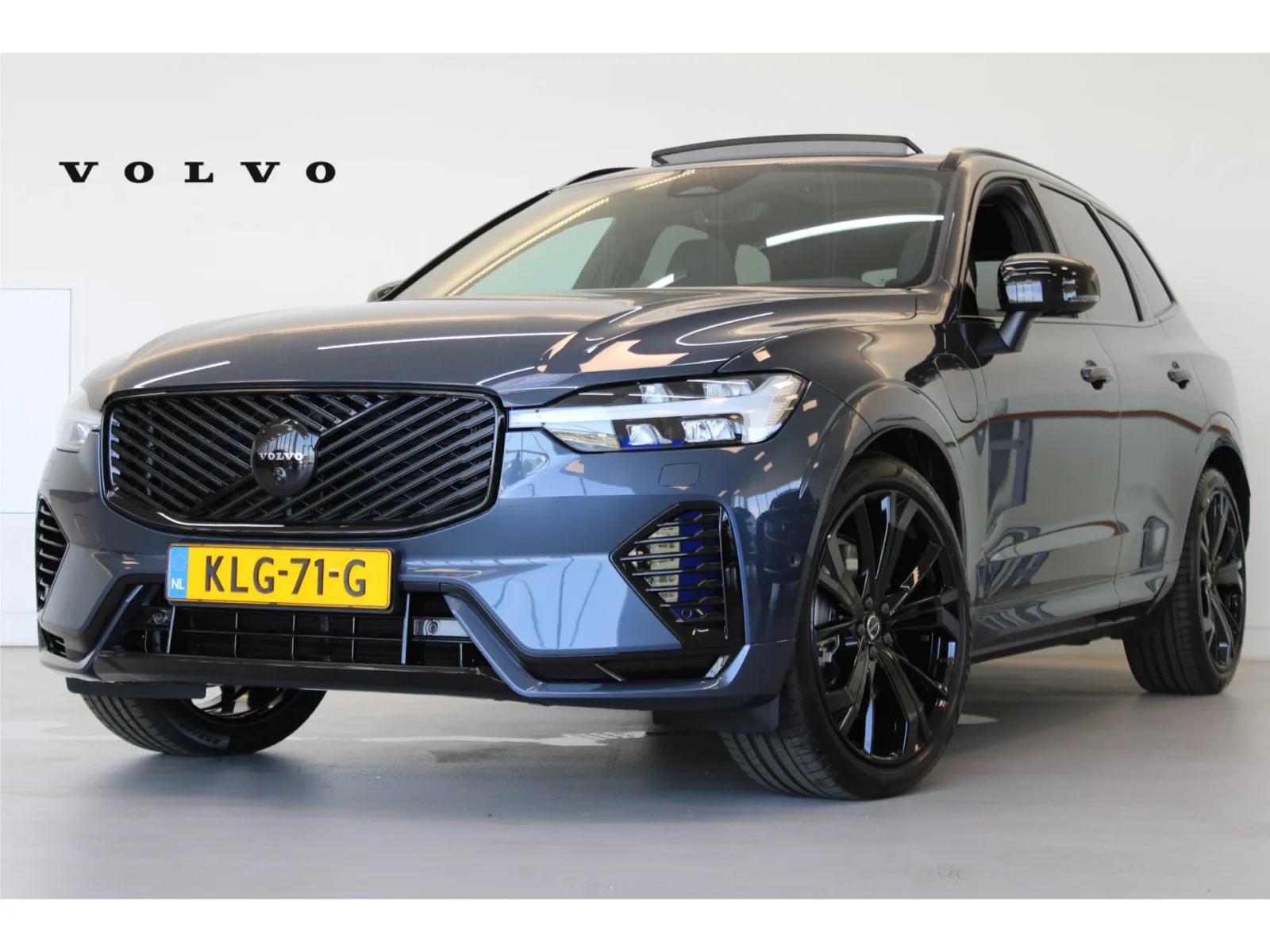 Volvo XC60 (2026) — foto 1