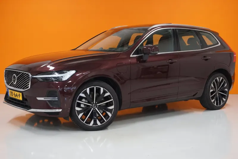 Volvo XC60 (2025)