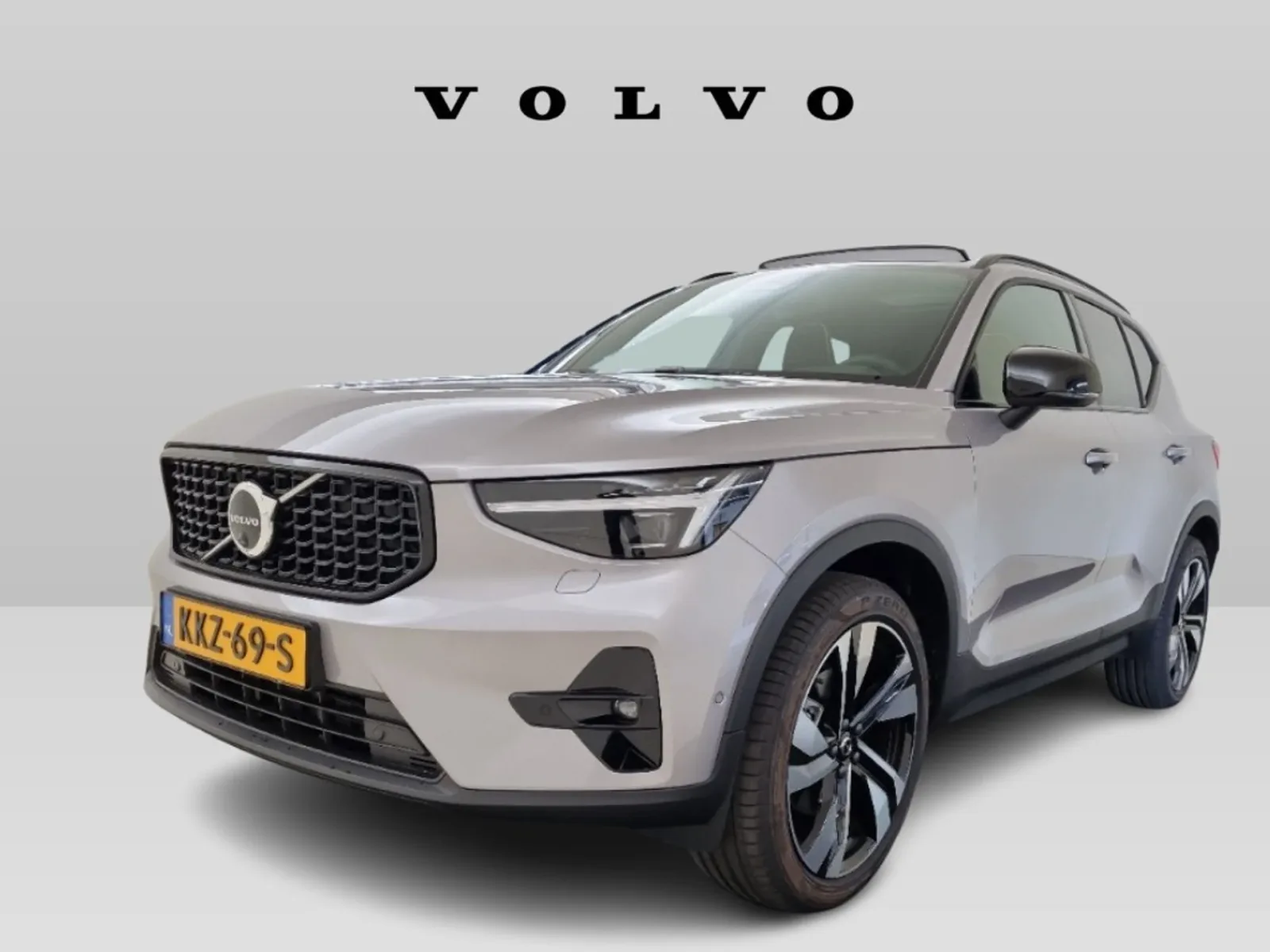 Volvo XC40 (2026) — foto 1