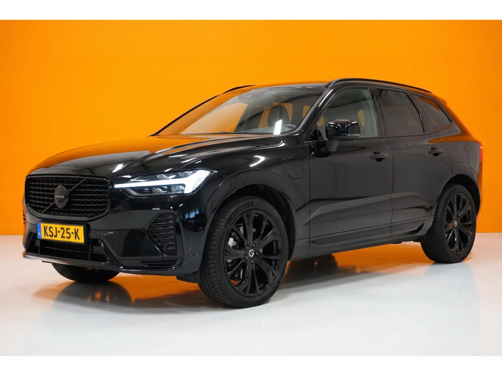 Volvo XC60 (2024) — foto 1