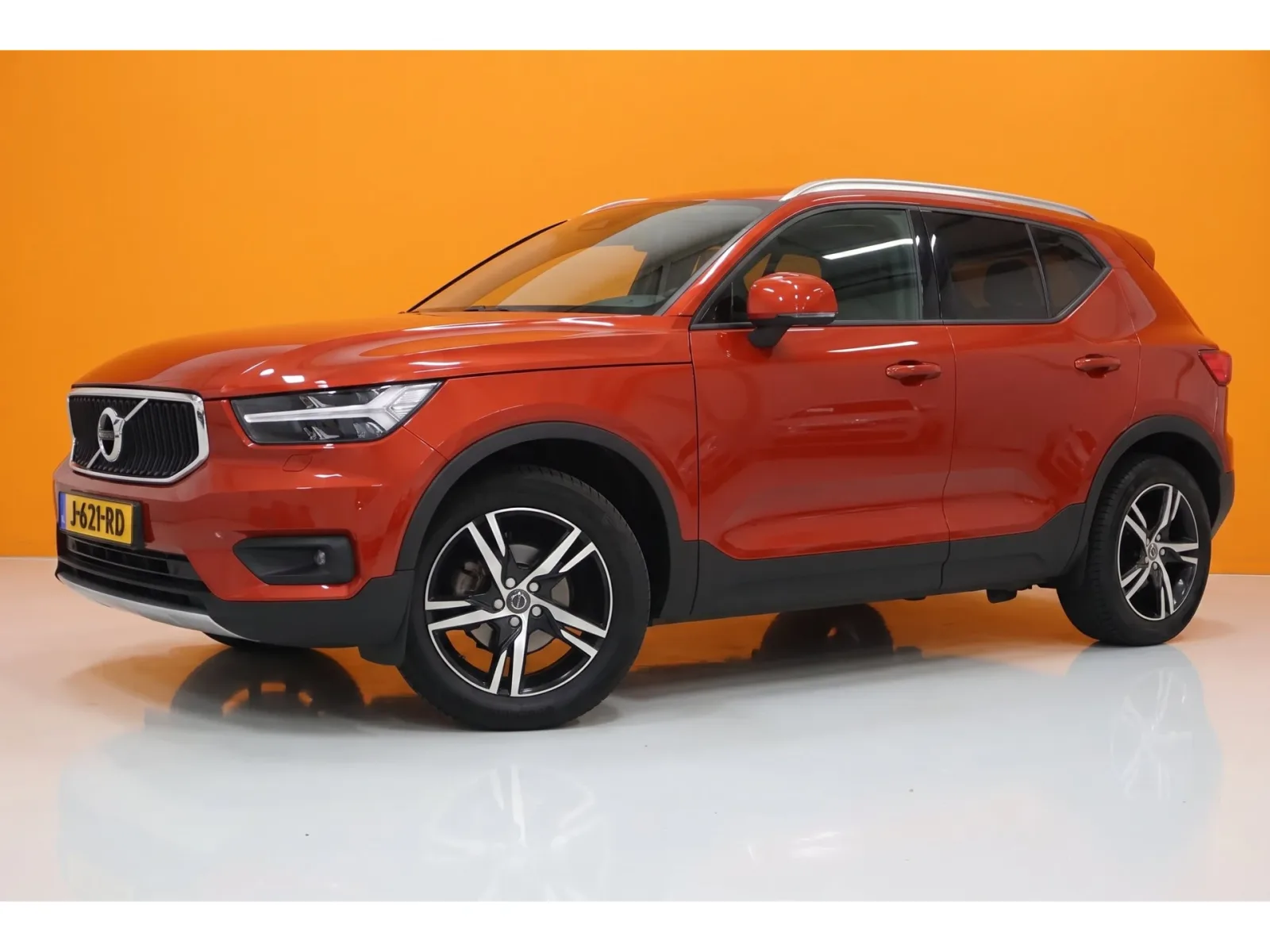 Volvo XC40 (2020) — foto 1