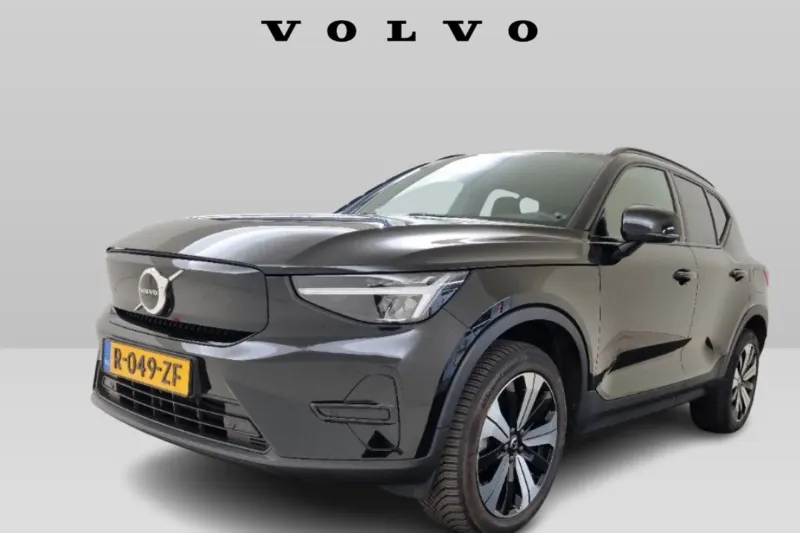 Volvo XC40 (2022)