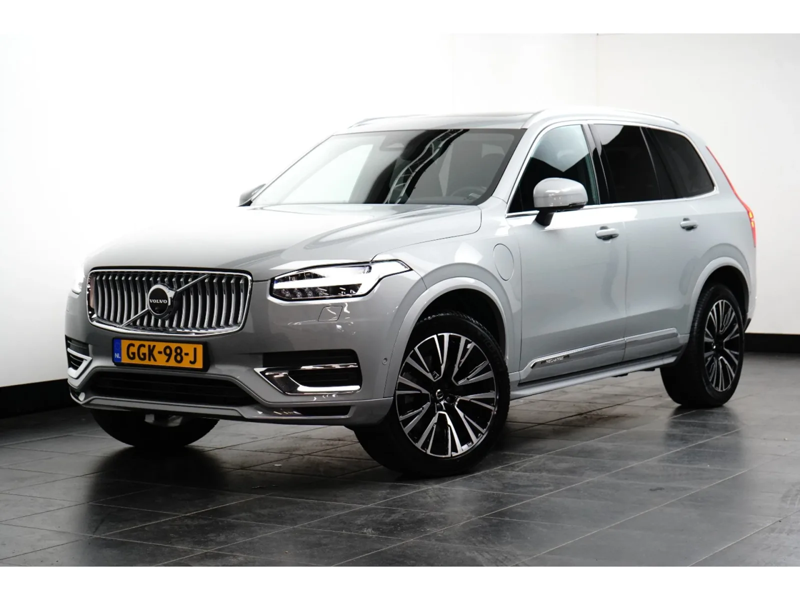Volvo XC90 (2024) — foto 1