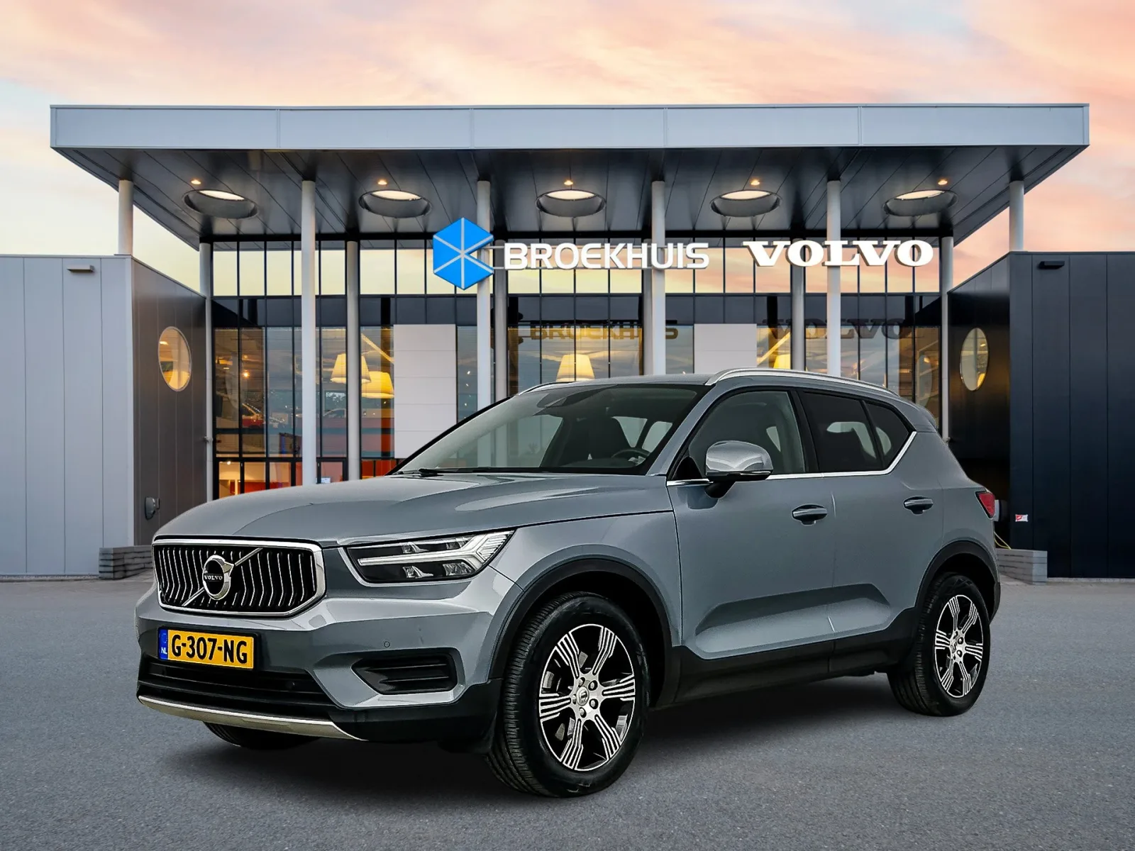 Volvo XC40 (2019) — foto 1