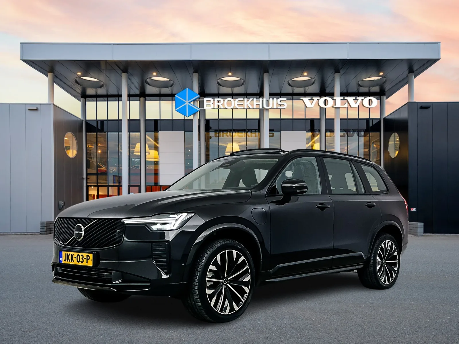 Volvo XC90 (2025) — foto 1