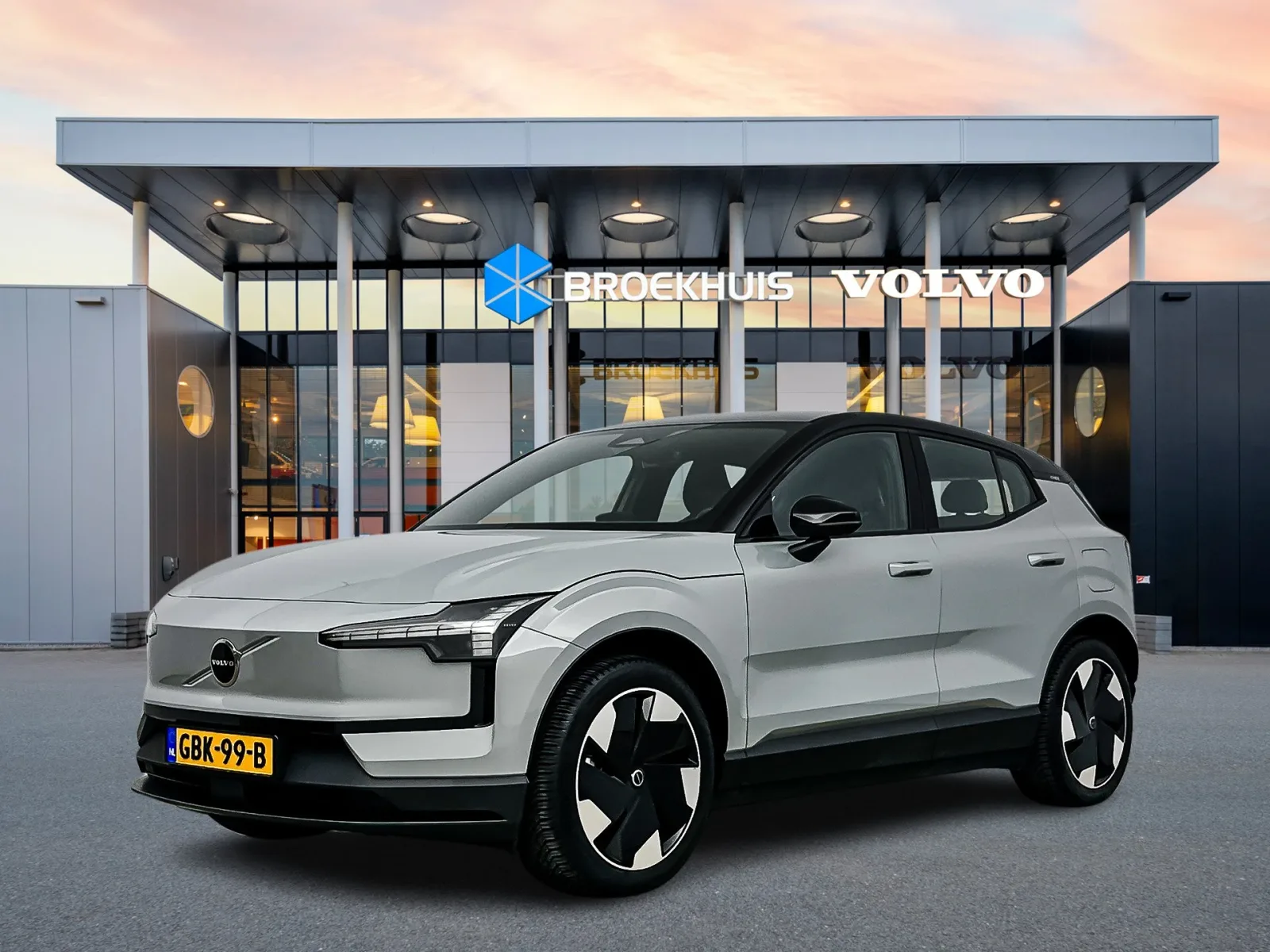 Volvo EX30 (2024) — foto 1