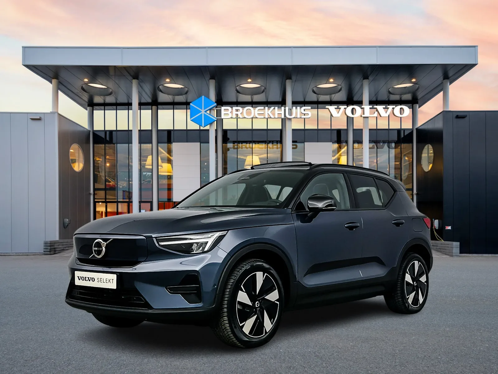 Volvo EX40 (2026) — foto 1