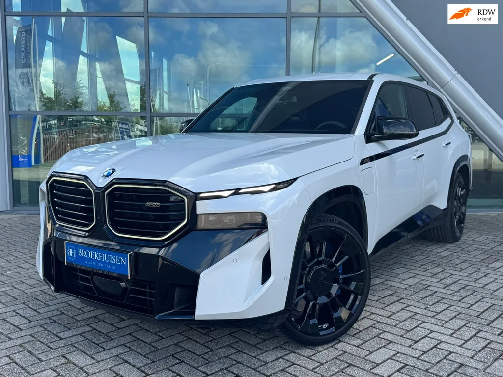 BMW XM (2024) — foto 1