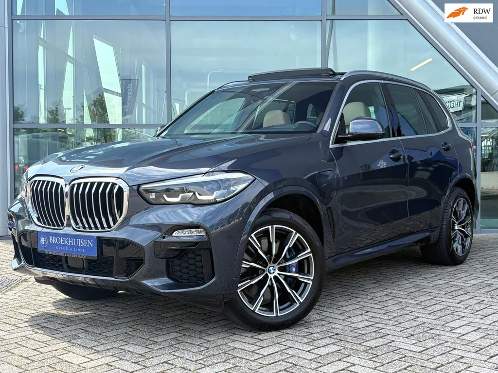 BMW X5 (2021) — foto 1