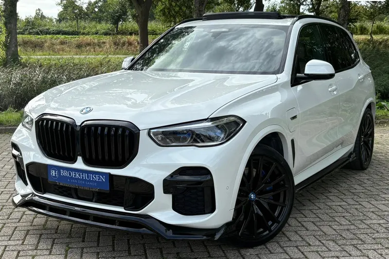 BMW X5 (2022)