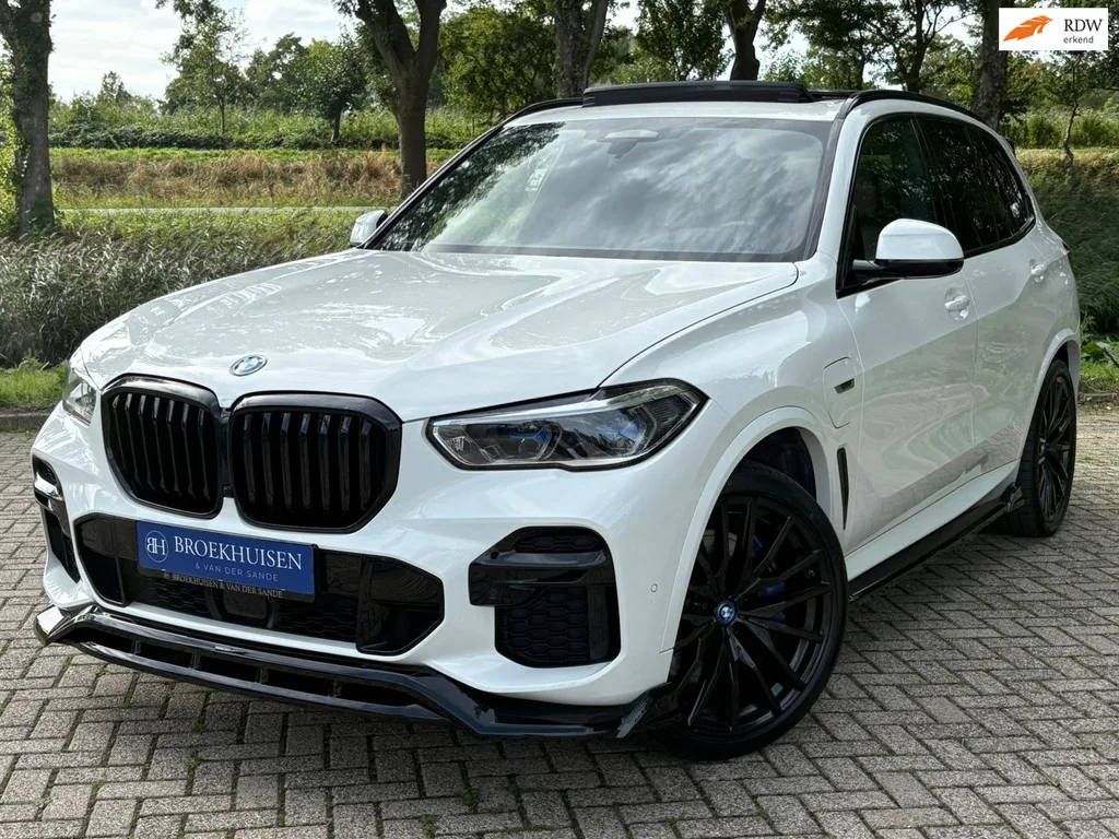 BMW X5 (2022) — foto 1