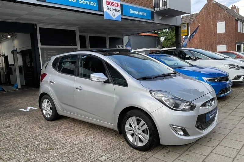 Hyundai ix20 (2012)