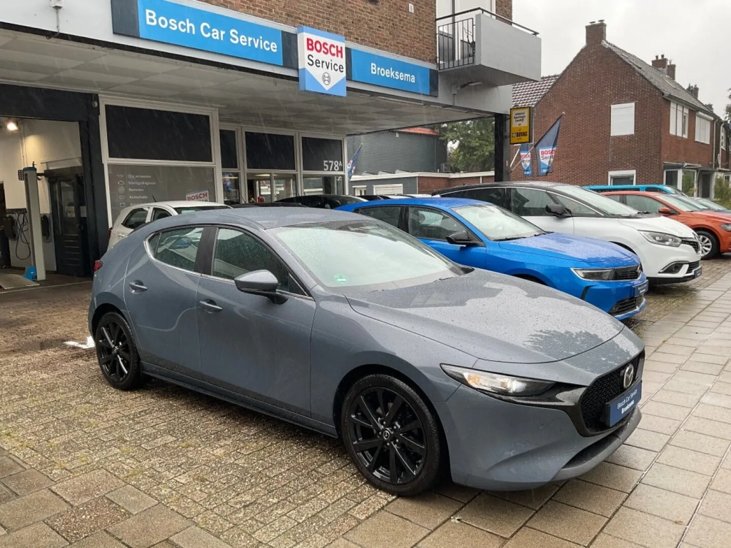 Mazda 3 (2022) — foto 1
