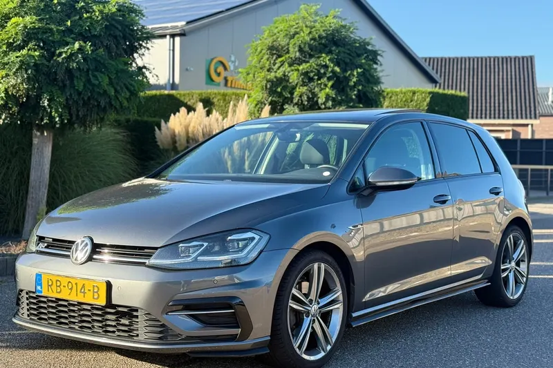 Volkswagen Golf (2017)