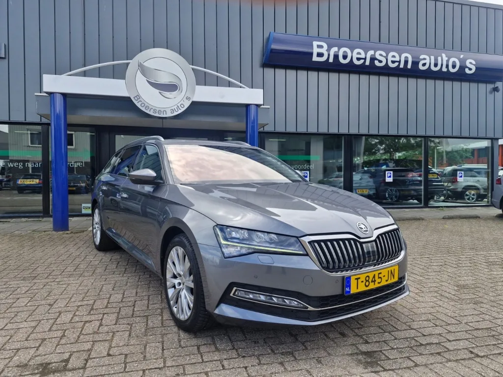 Škoda Superb (2024) — foto 1
