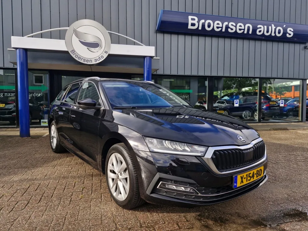 Škoda Octavia (2023) — foto 1