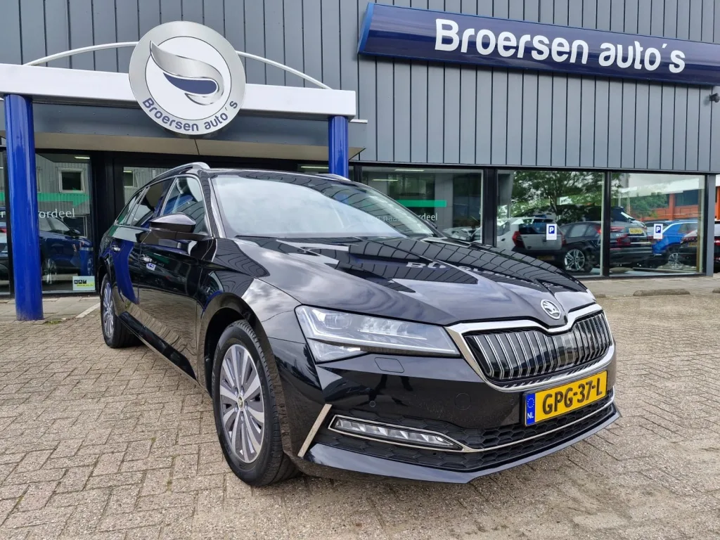 Škoda Superb (2021) — foto 1