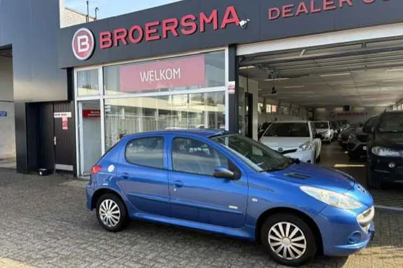 Peugeot 206+ (2011)