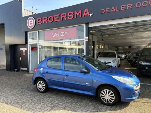 Peugeot 206+ (2011) — foto 1