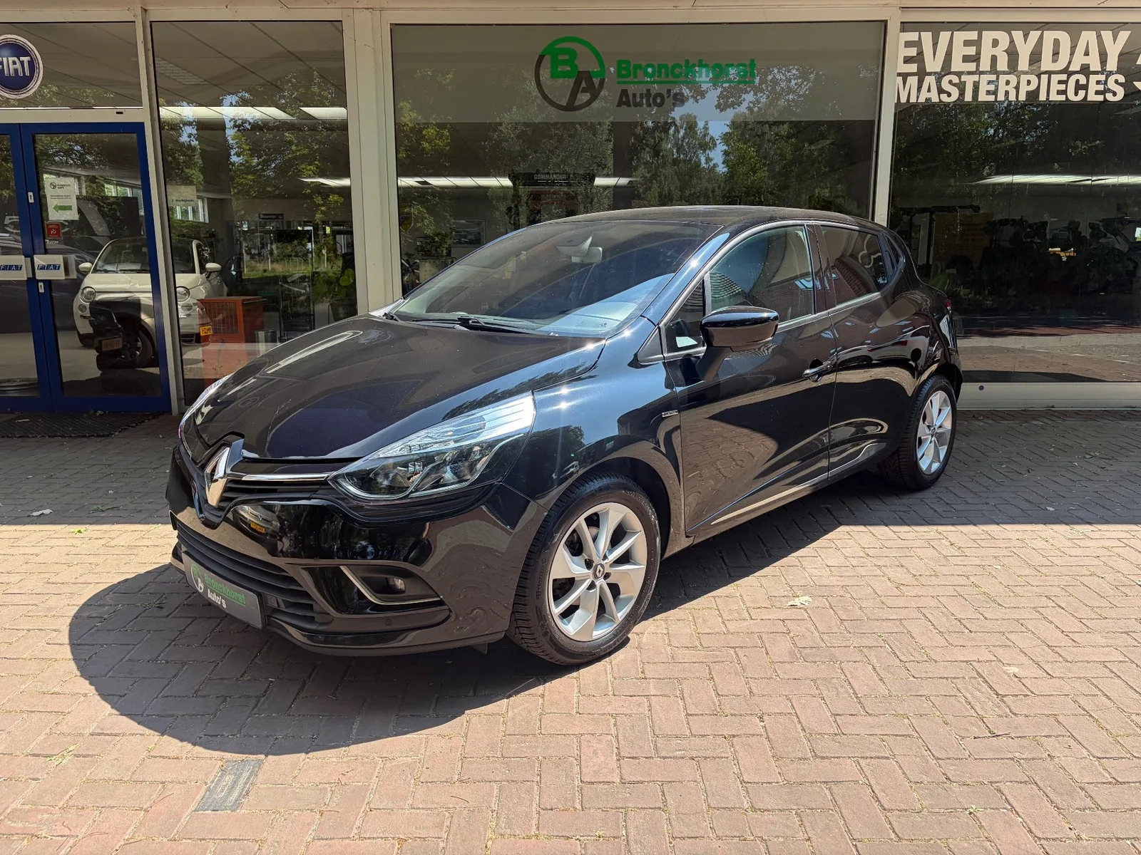 Renault Clio (2017) — foto 1