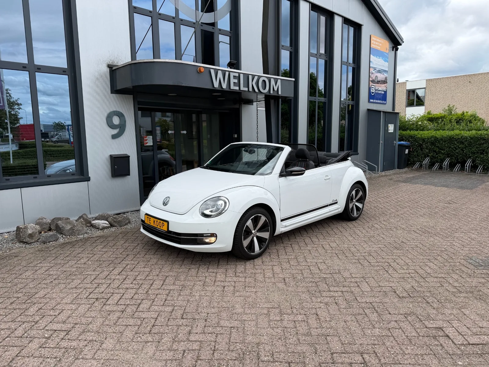 Volkswagen Beetle (2015) — foto 1