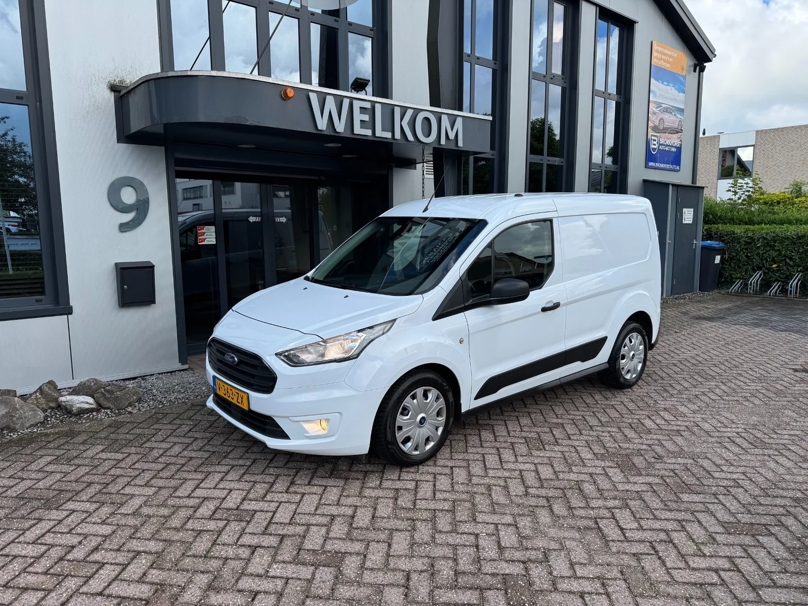 Ford Transit Connect (2019) — foto 1