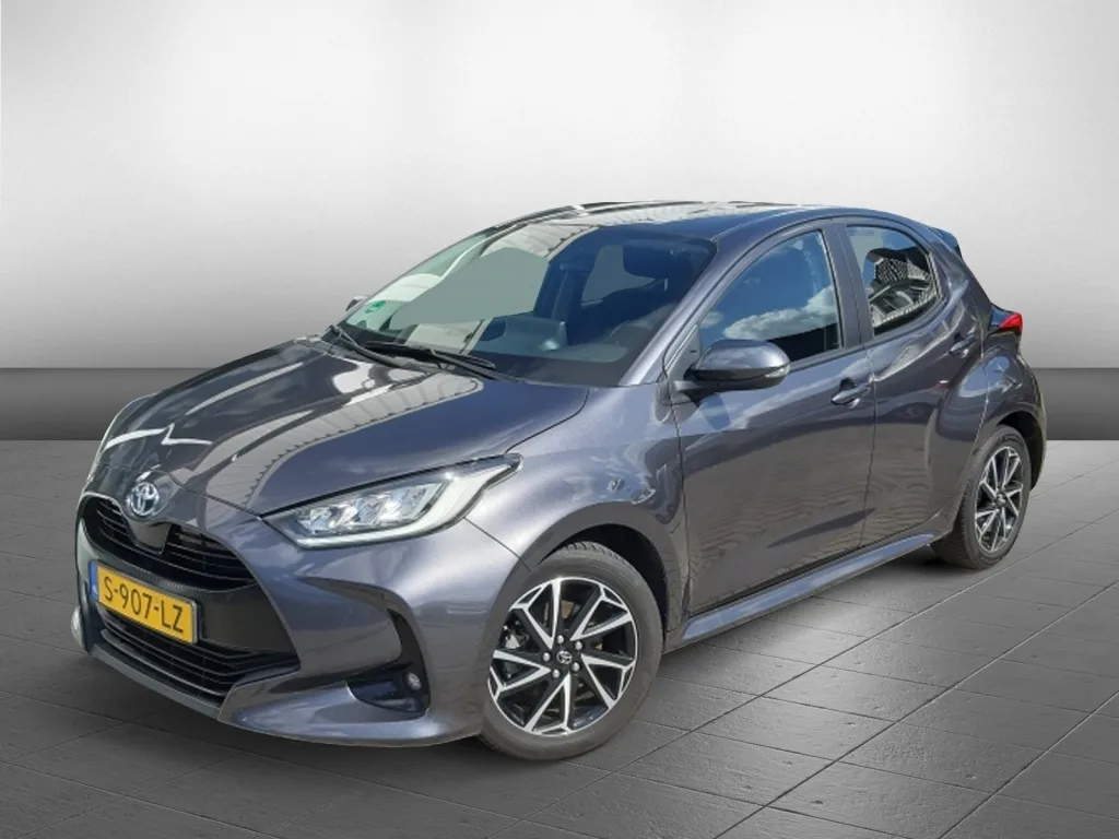 Toyota Yaris (2023) — foto 1