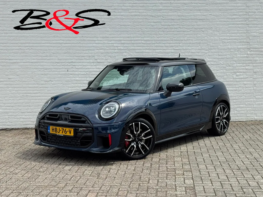 MINI John Cooper Works (2025) — foto 1