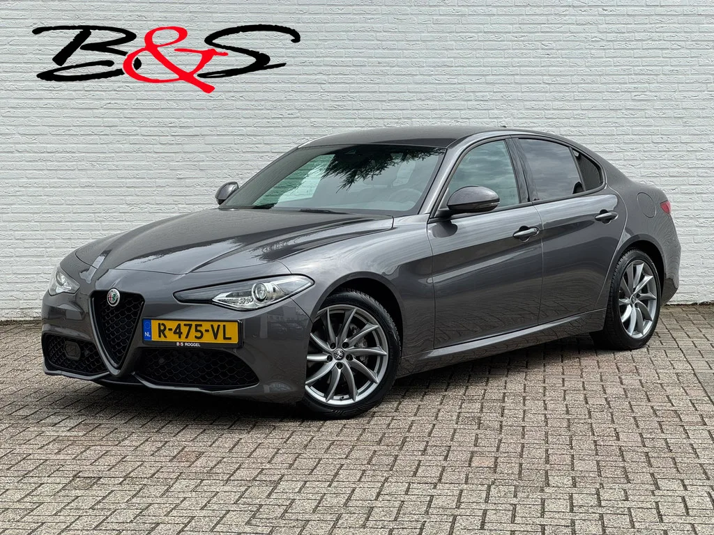 Alfa Romeo Giulia (2022) — foto 1