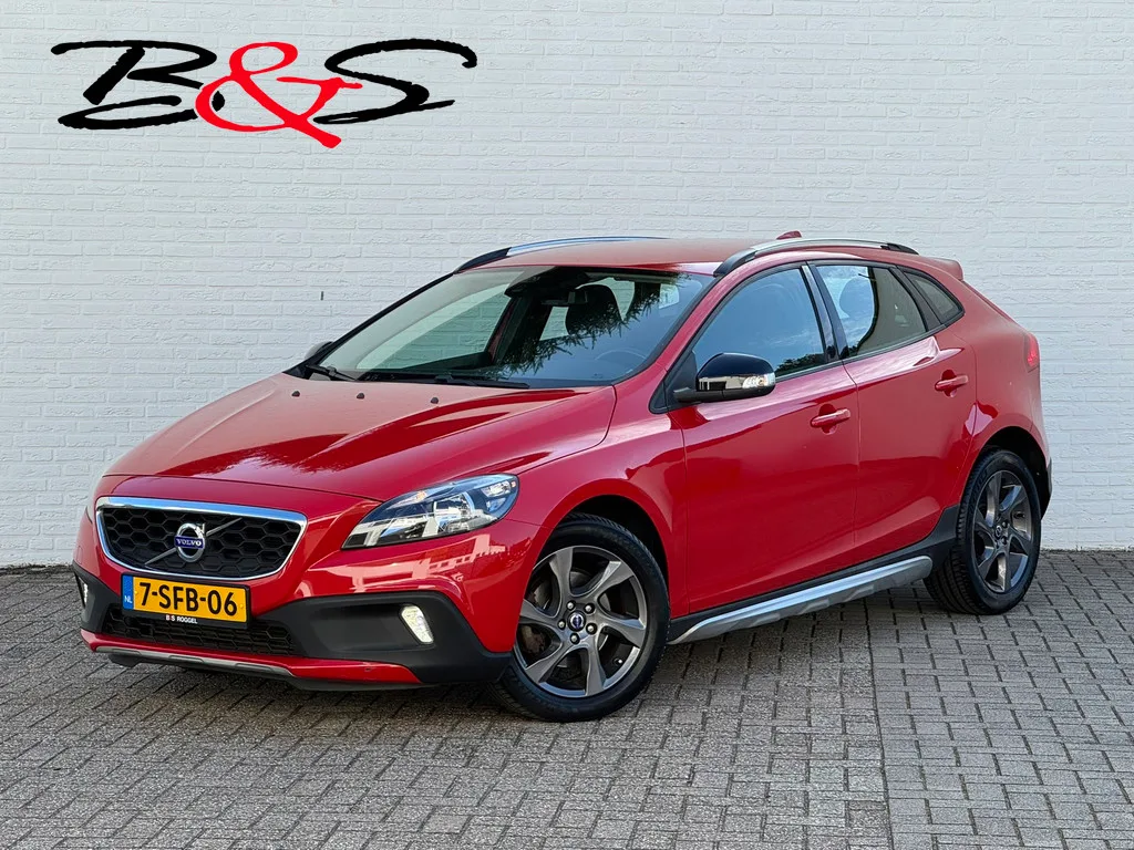 Volvo V40 Cross Country (2013) — foto 1