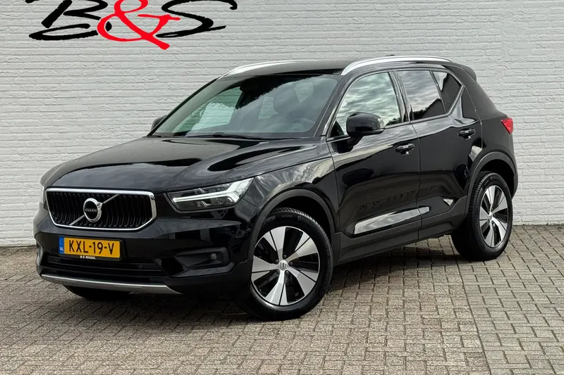 Volvo XC40 (2021)