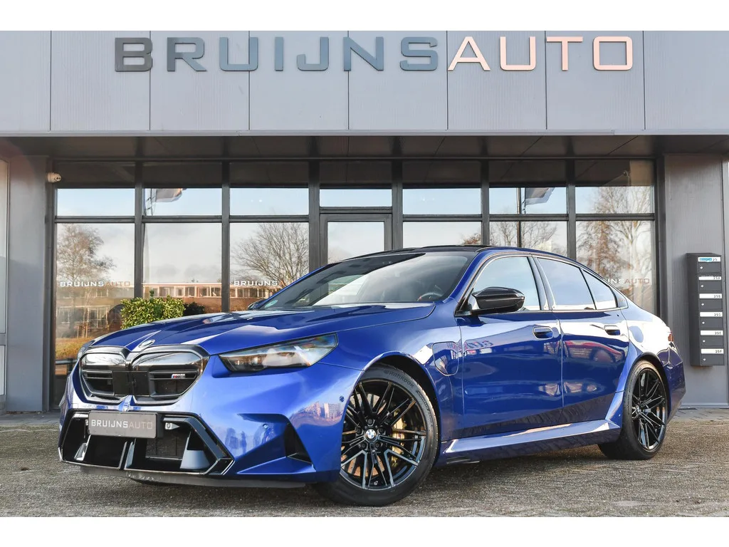 BMW M5 (2024) — foto 1