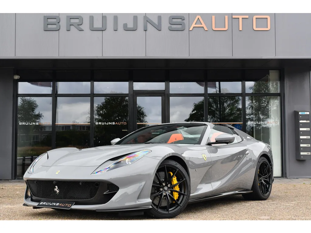 Ferrari 812 GTS (2023) — foto 1