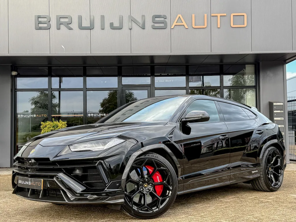 Lamborghini Urus (2024) — foto 1