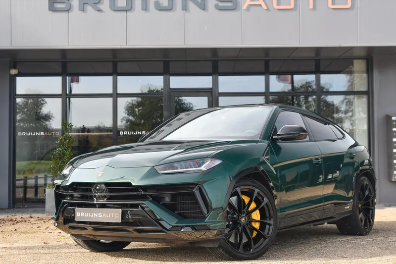 Lamborghini Urus (2023)