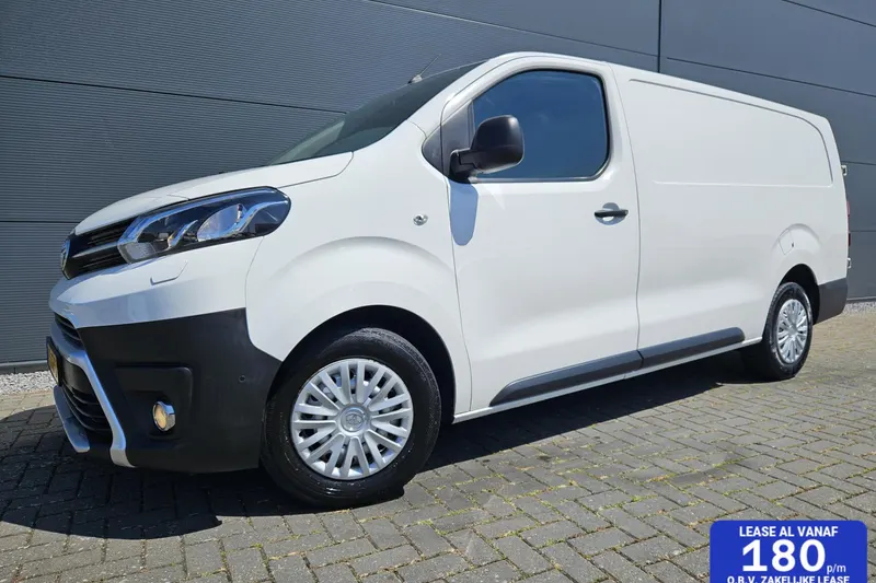 Toyota ProAce Worker (2022)