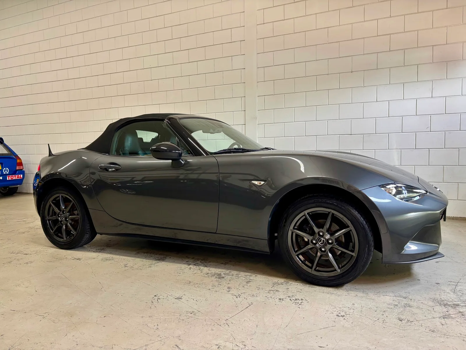 Mazda MX-5 (2016) — foto 1