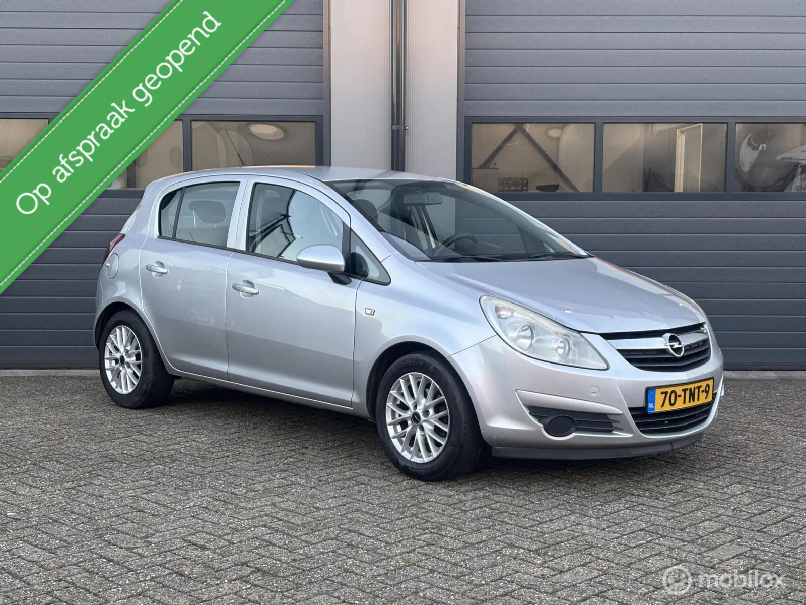 Opel Corsa (2008) — foto 1